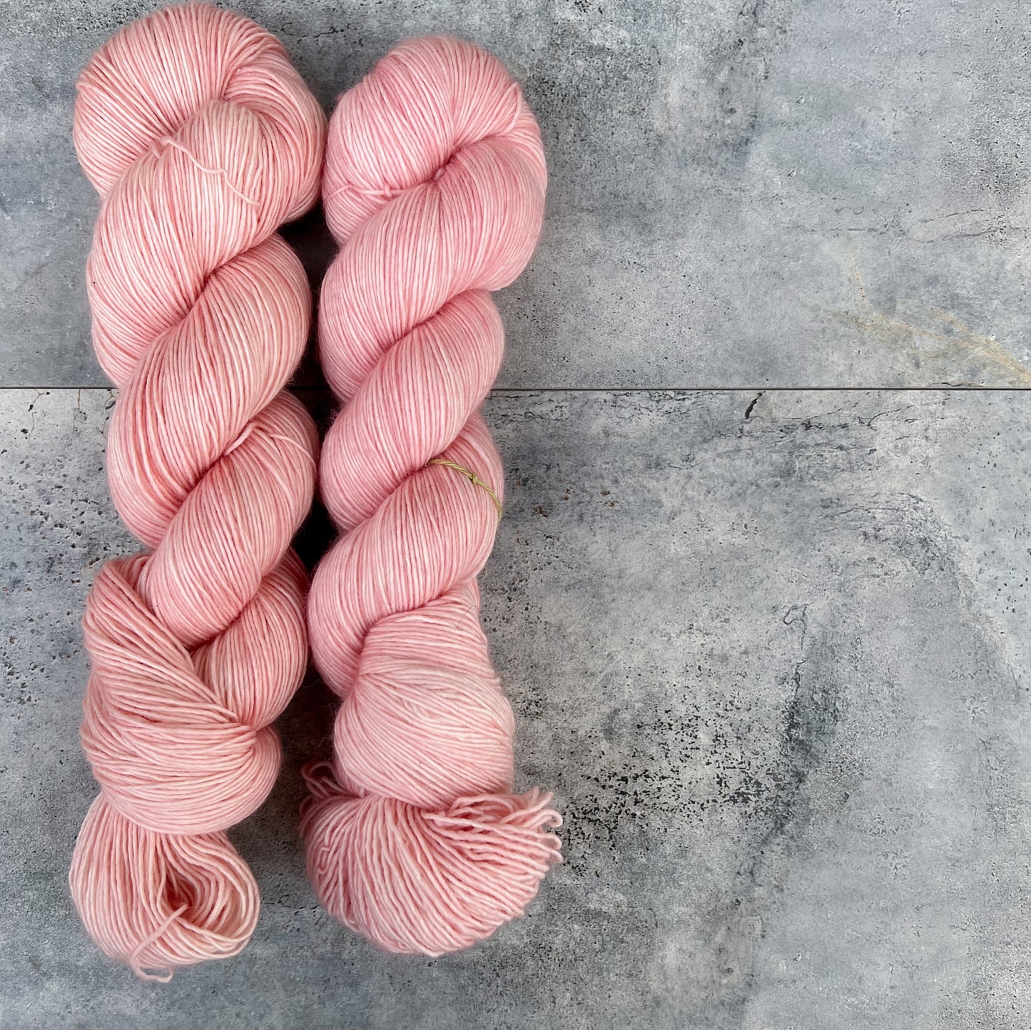 Bubbly on Little Sister (Fingering)