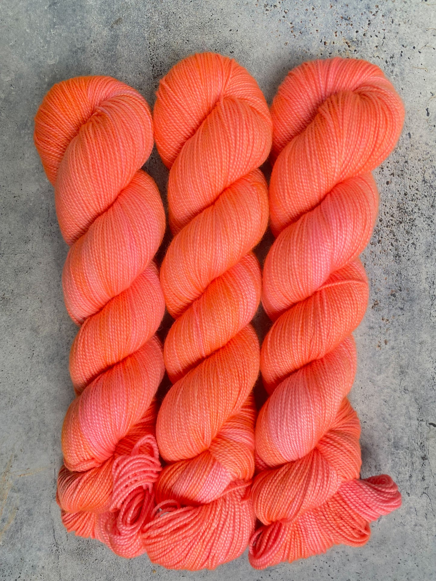 Dreamsicle on Twisted Sister (Fingering)