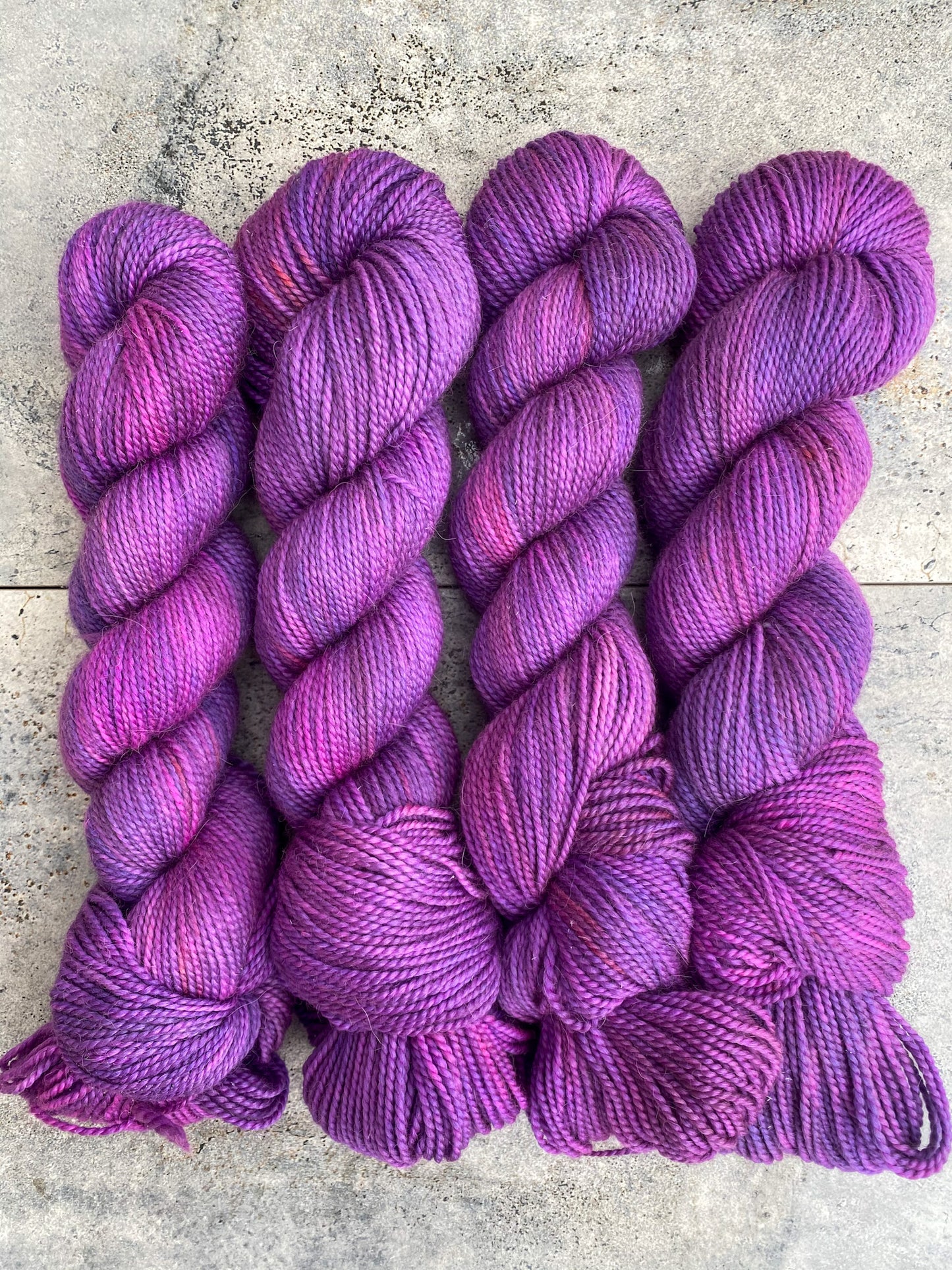 Hyper Color on Mama Bear DK